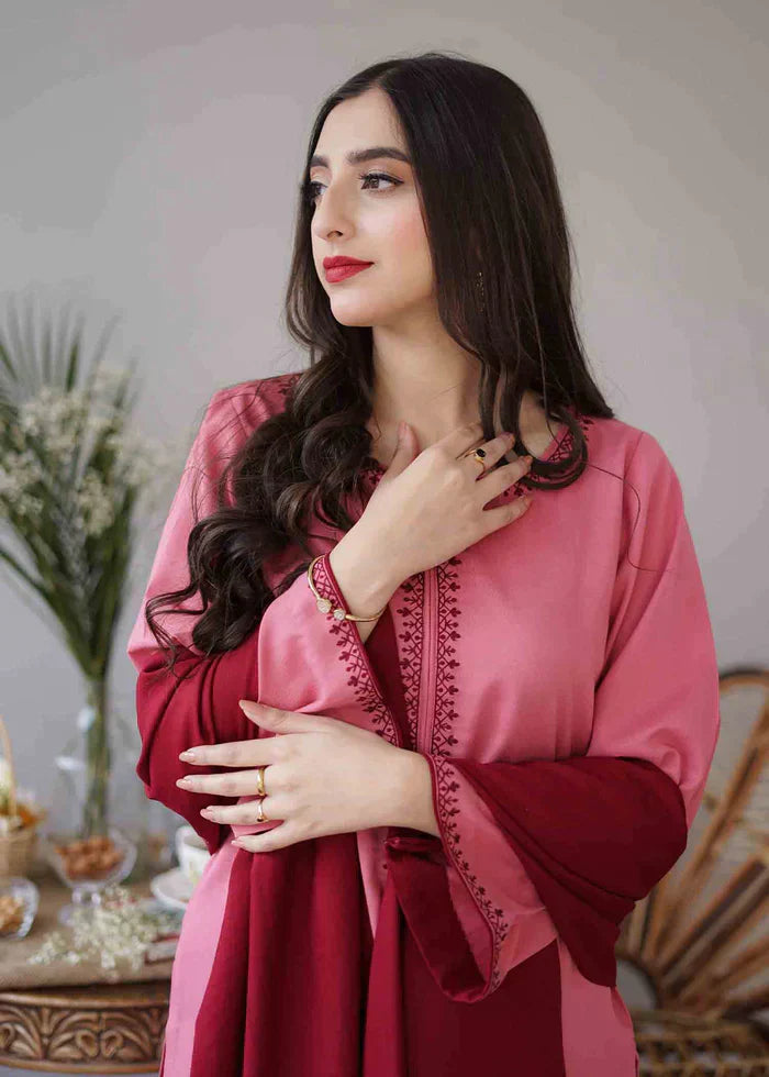 MP502-WINTER 3PC Dhanak suit with Embroidered Shawll