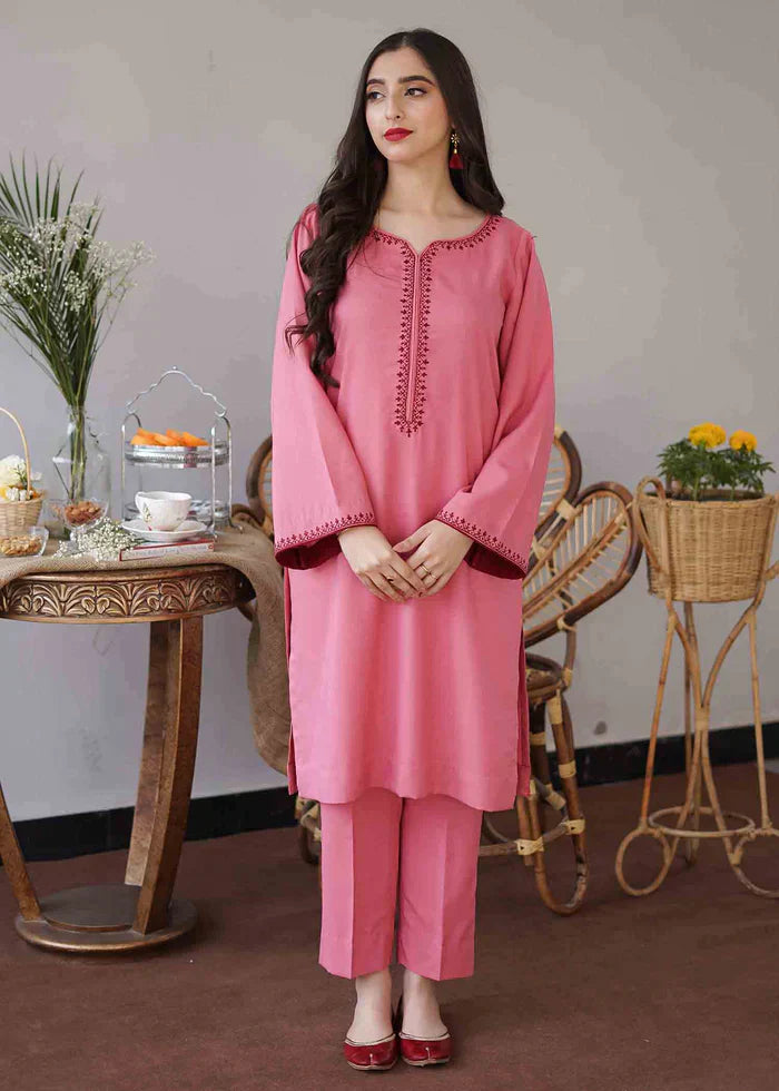 MP502-WINTER 3PC Dhanak suit with Embroidered Shawll