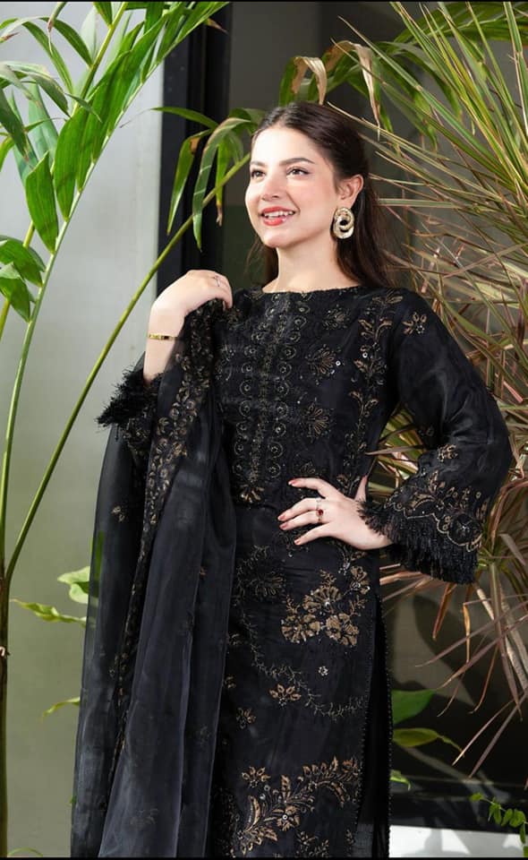MP226-NISA - 3PC Lawn Embroidered Shirt With Chiffon Embroidered Dupatta