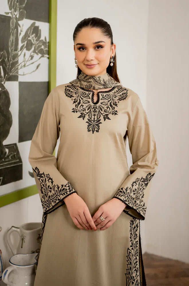 MP913-WINTER 3PC Dhannak Embroidered suit with Printed Shawll