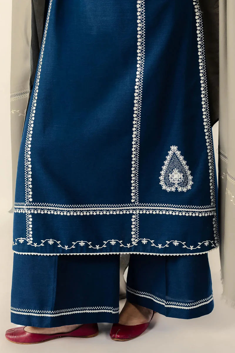 MP33122 - ZARA SHAHJAHAN - WINTER 3PC DHANAK EMBROIDERED WITH DHANAK EMBROIDERED SHAWL