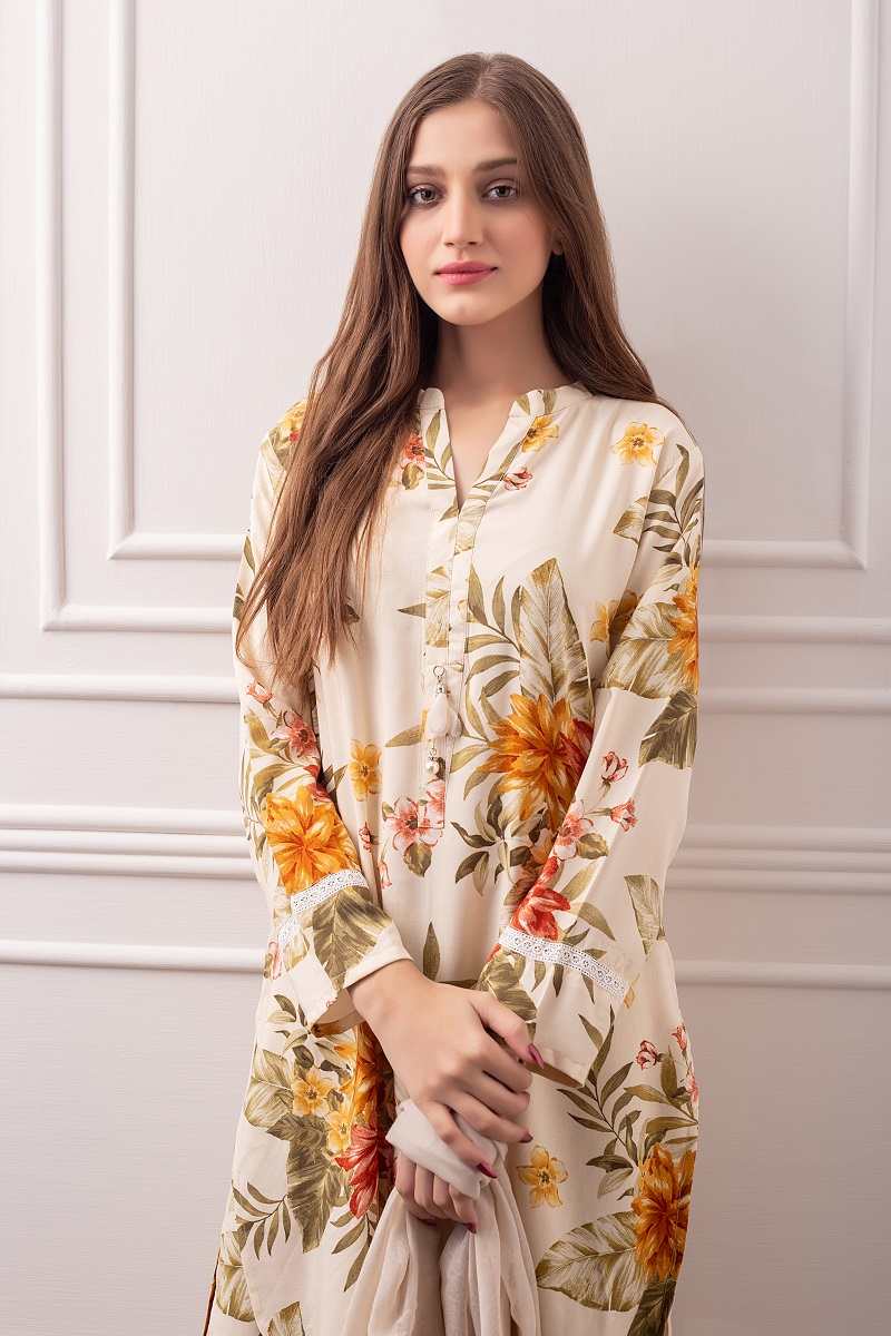 MP723-3 Piece Unstitched Digital Printed Lawn Suit - Plain chiffon Dupatta