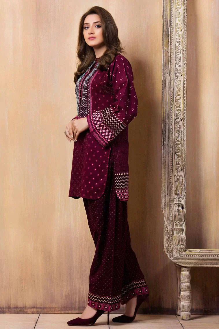 MP015- WINTER Laj wanti 2Pc Embroidered Linen Suite With Fully Embroidered trouser & Patches