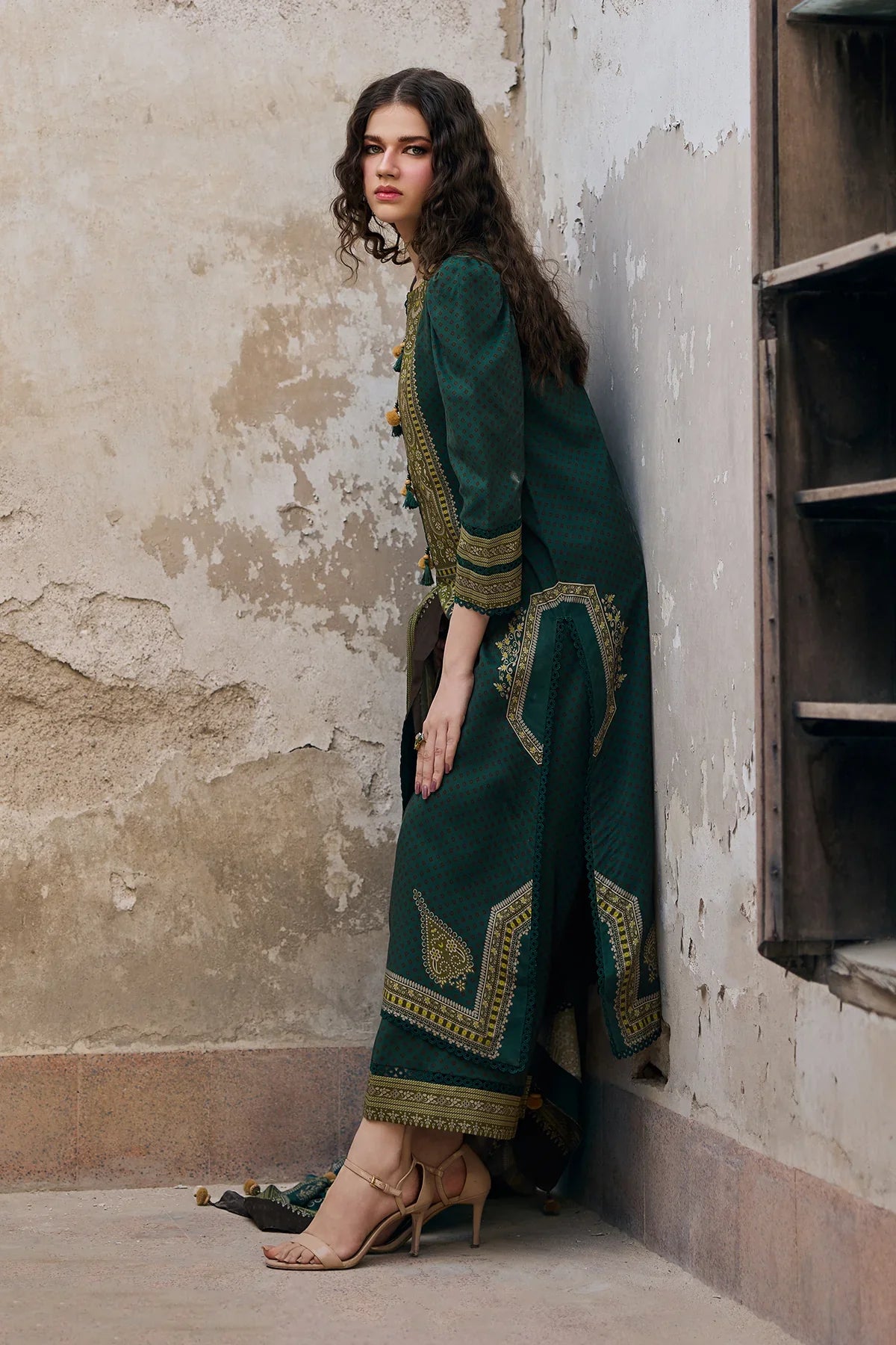 MP33136 - Charizma - Winter 3PC Karandi Digital Print Dress