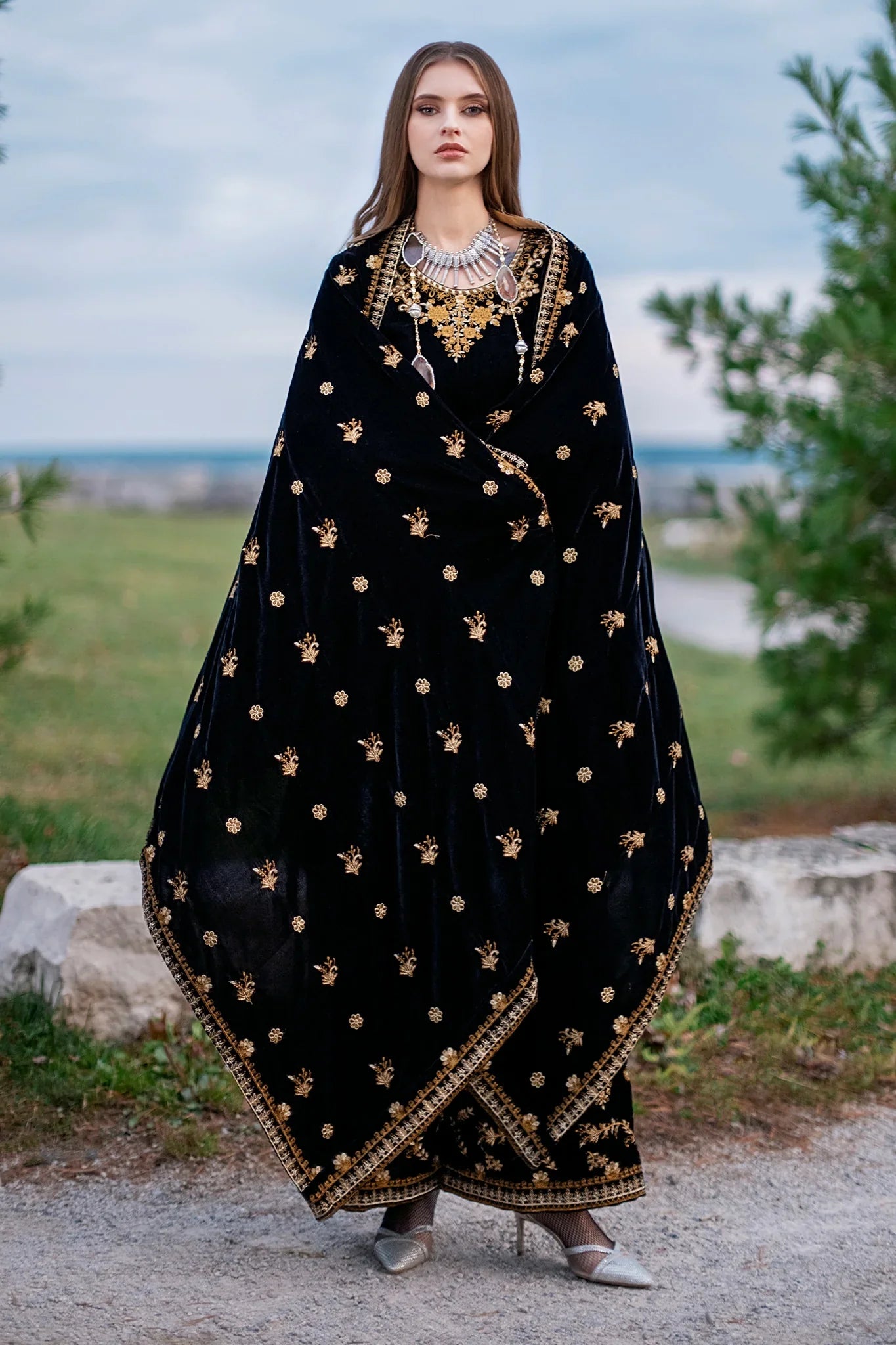 MP1103 - Unstitched 3PCs Embroidered Velvet Dress With Embroidered Velvet Shawl