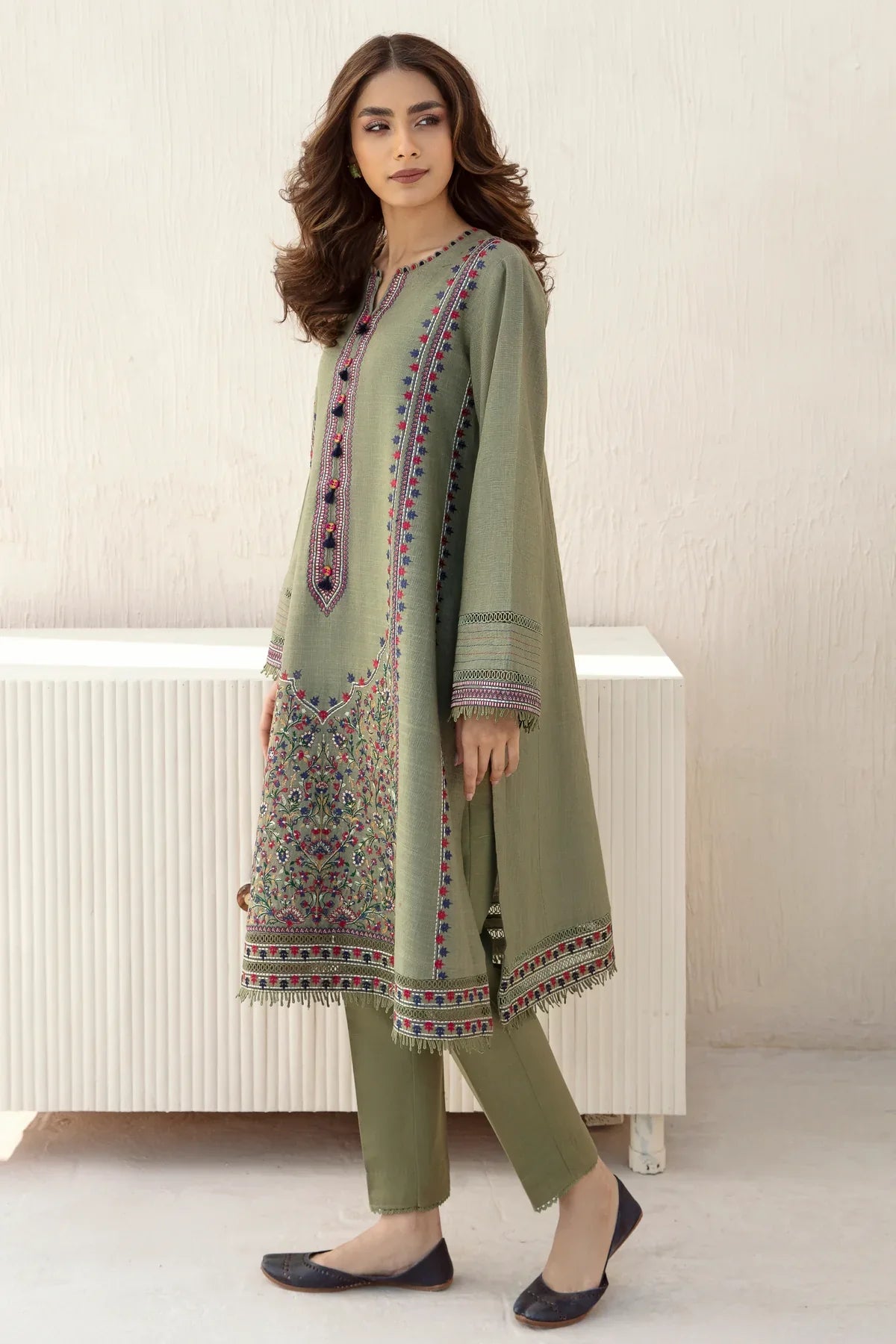 MP550-3pc Winter Embroidered khaddar Shirt With Bumble Wool Shawll