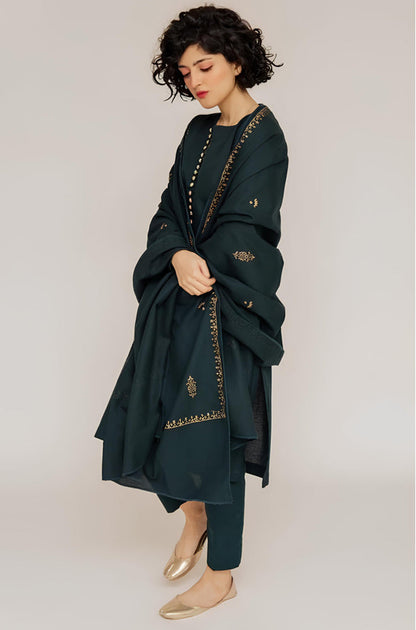 MP566-WINTER 3PC Dhannak Embroidered Suit with Dhanak Embroidered Shawll
