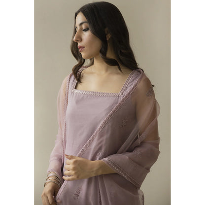 MP1178 - Summer 3PC Lawn Embroidered Suit