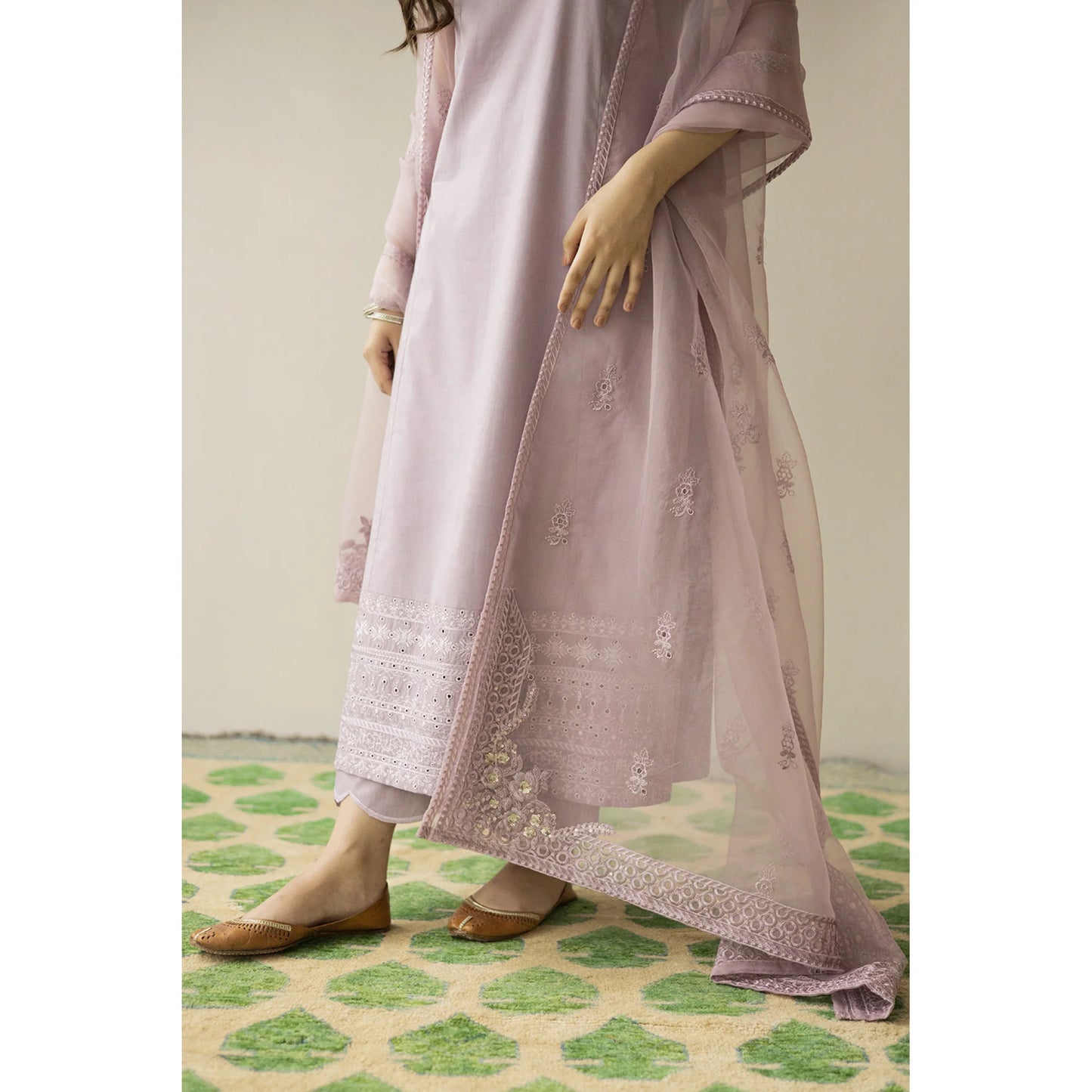 MP1178 - Summer 3PC Lawn Embroidered Suit