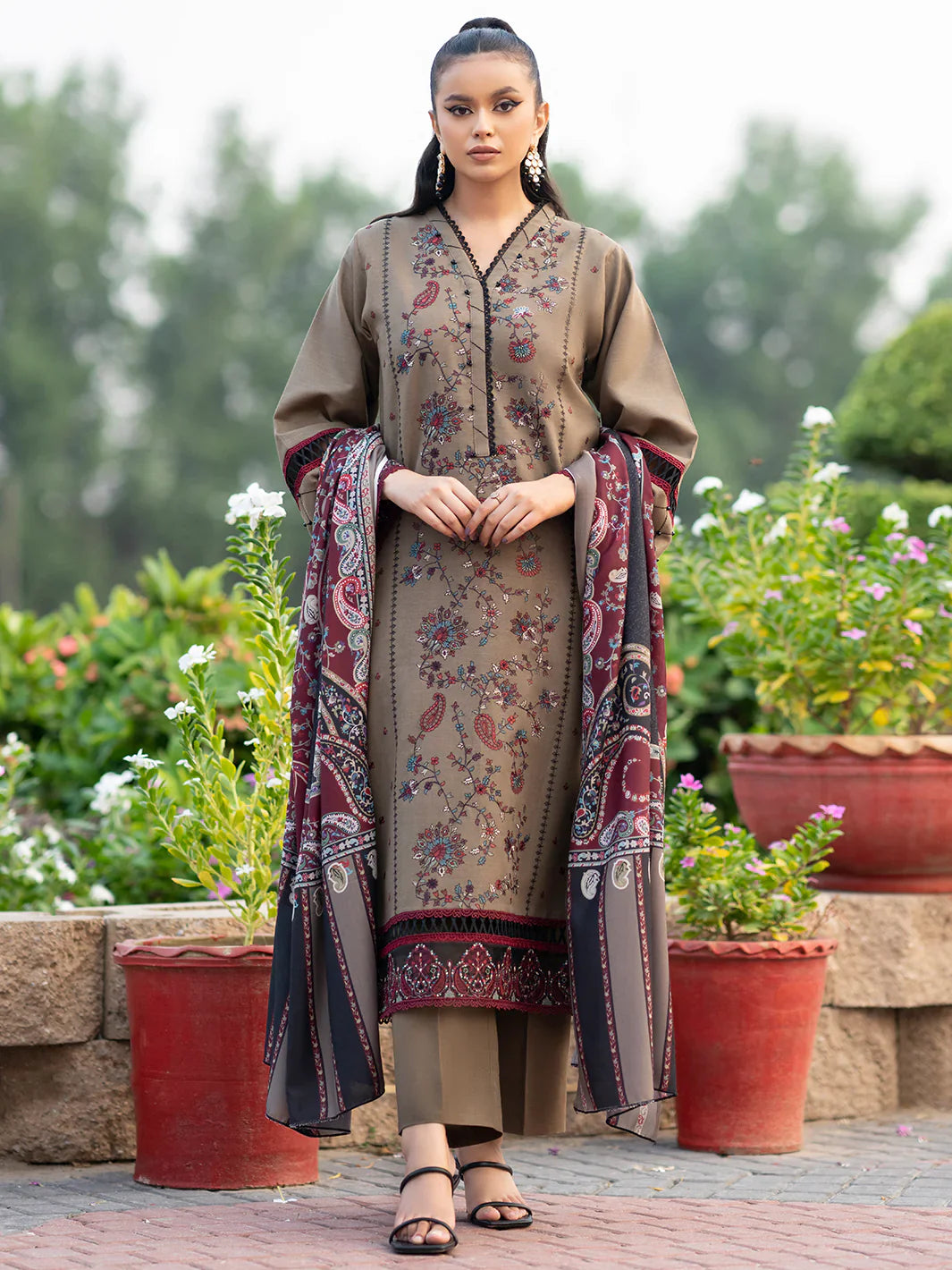 MP617-WINTER 3PC Dhannak Embroidered suit with Printed Shawll