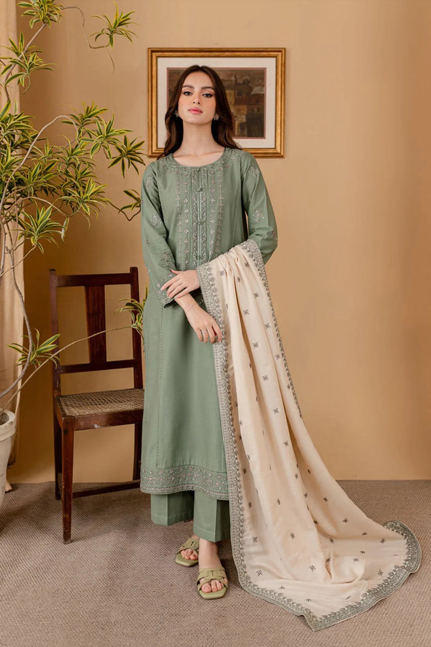 mp3362 Sobia Nazir - Winter 3PC Dhanak Embroidered Suit