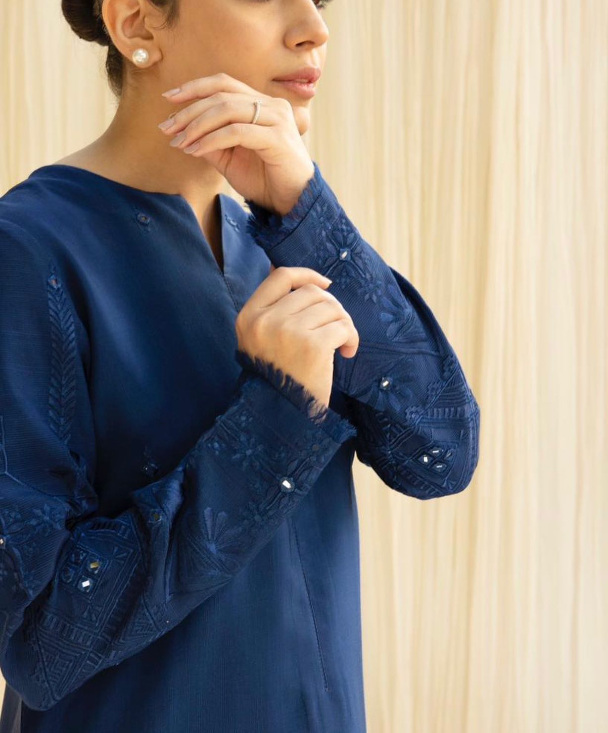 MP719-3PC Lawn Embroidered Shirt With Organza Embroidered Dupatta