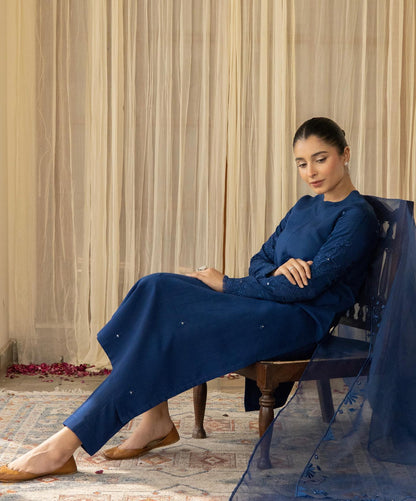 MP719-3PC Lawn Embroidered Shirt With Organza Embroidered Dupatta