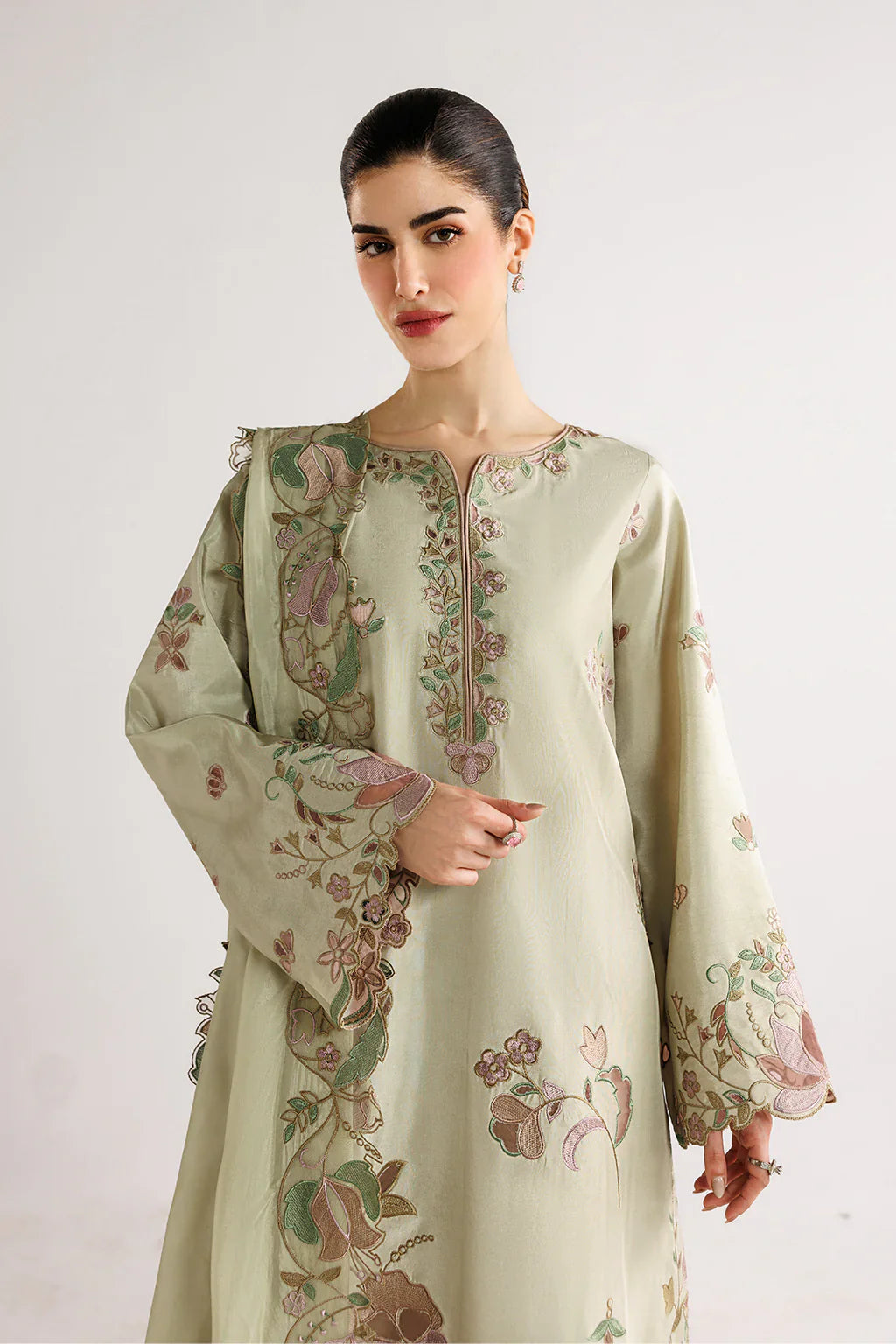 MP1215 - Baroque - Summer-3PC Lawn Embroidered Suit