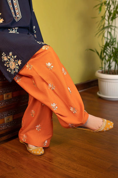 MP2026 - URGE PRET CHAAND EMBROIDERED 2Pc SUMMER LAWN FARSHI SHALWAR