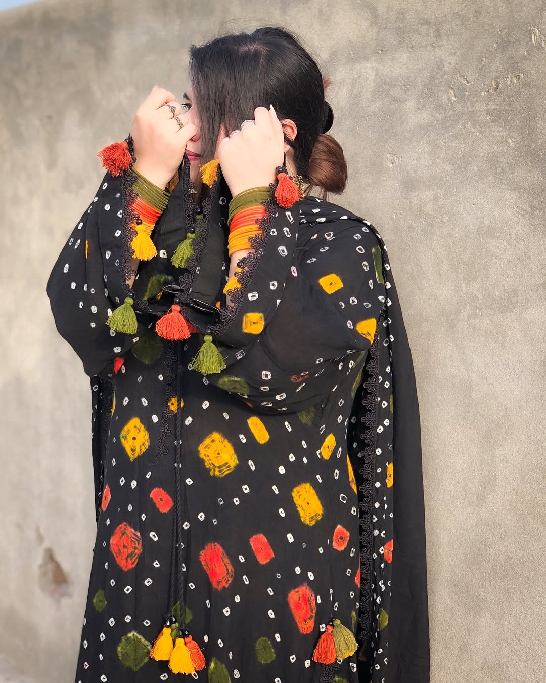 MP1217 - Black chunri - Summer 3PC Lawn Digital Print Dress