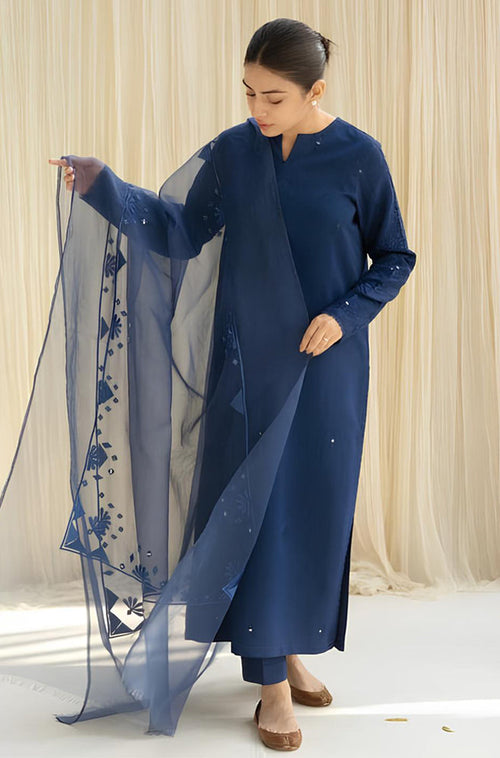 MP719-3PC Lawn Embroidered Shirt With Organza Embroidered Dupatta