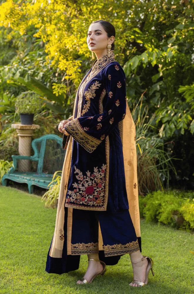 m3357 Baroque - Embroidered Velvet 3piece suit