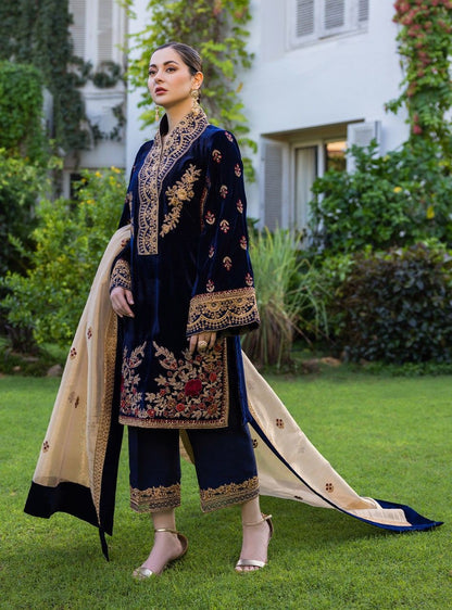 m3357 Baroque - Embroidered Velvet 3piece suit