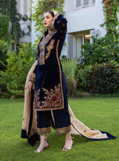 m3357 Baroque - Embroidered Velvet 3piece suit