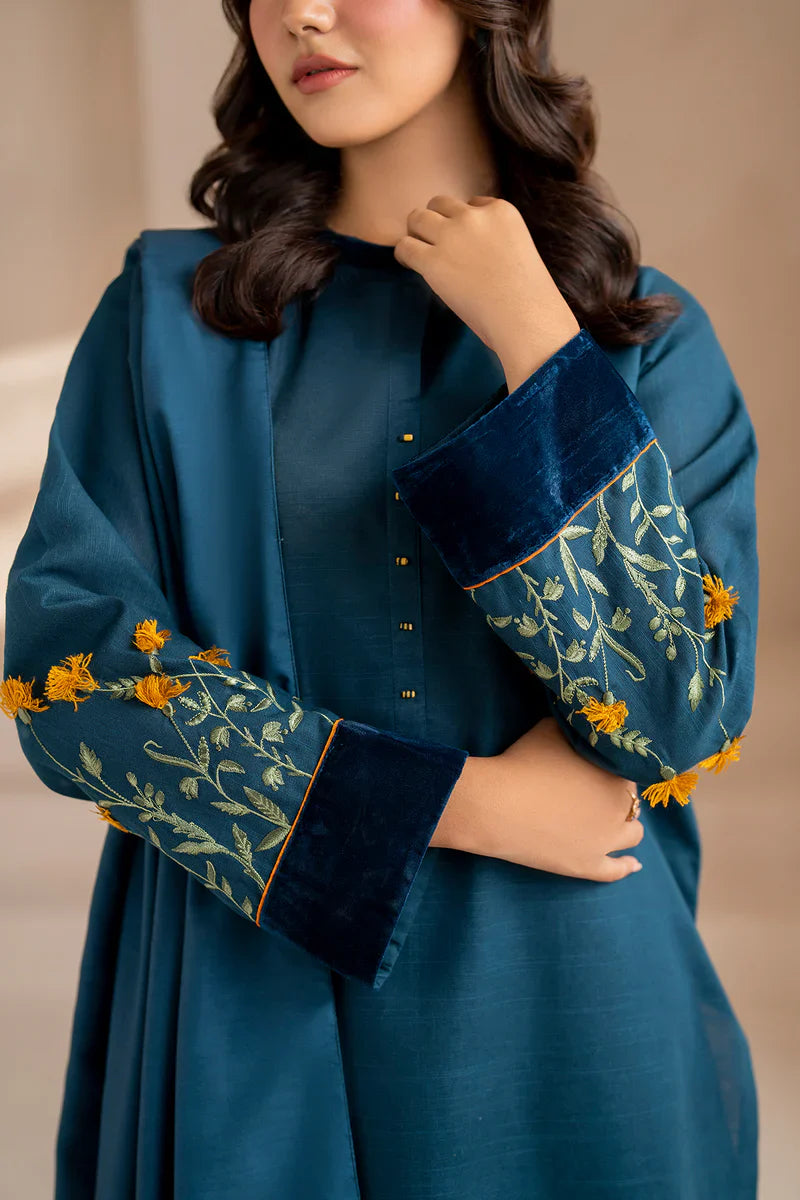 Mp3303 - Baroque - Winter 3PC Dhanak Embroidered Suit