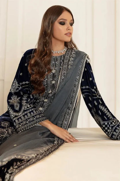 Mp3325 - Baroque- Winter 3PC Velvet Embroidered Suit