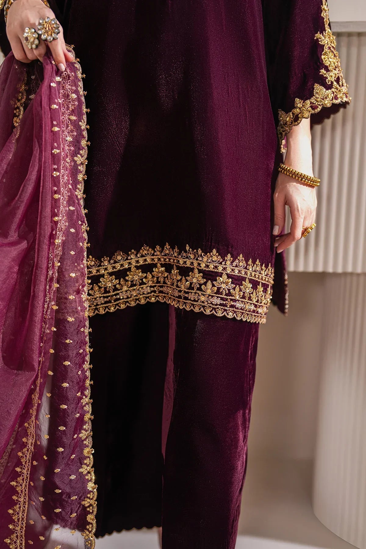 MP33032 - Baroque Embroidered Velvet 3piece suit