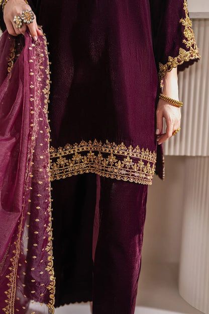 MP33032 - Baroque Embroidered Velvet 3piece suit