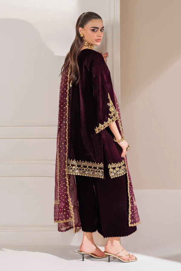 MP33032 - Baroque Embroidered Velvet 3piece suit