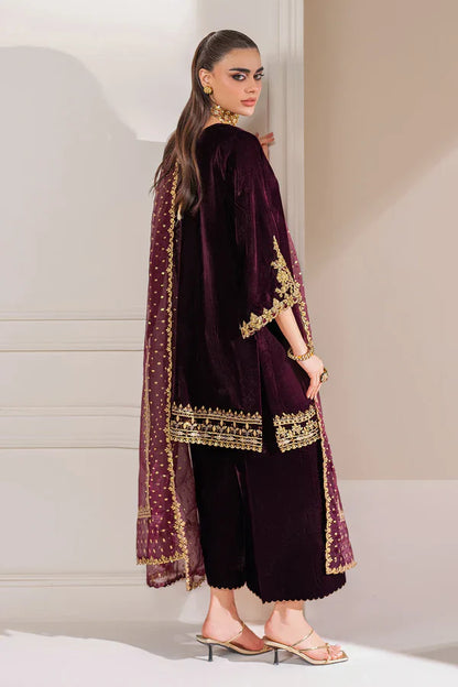 MP33032 - Baroque Embroidered Velvet 3piece suit