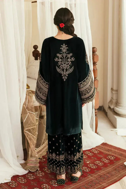 MP2014 - Baroque Embroidered Velvet 3piece suit - Rs.13,000.00 Rs.6,499.00
