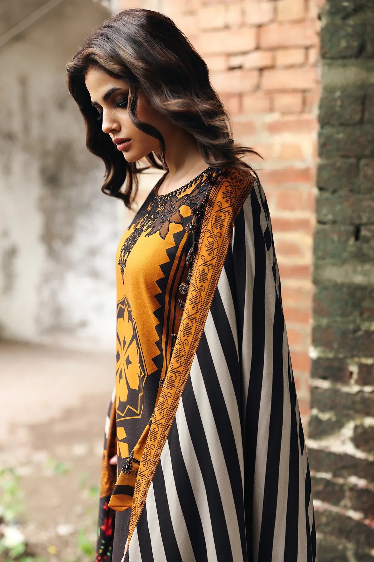 MP33421-Charizma - Winter 3PC Karandi Digital Print Dress