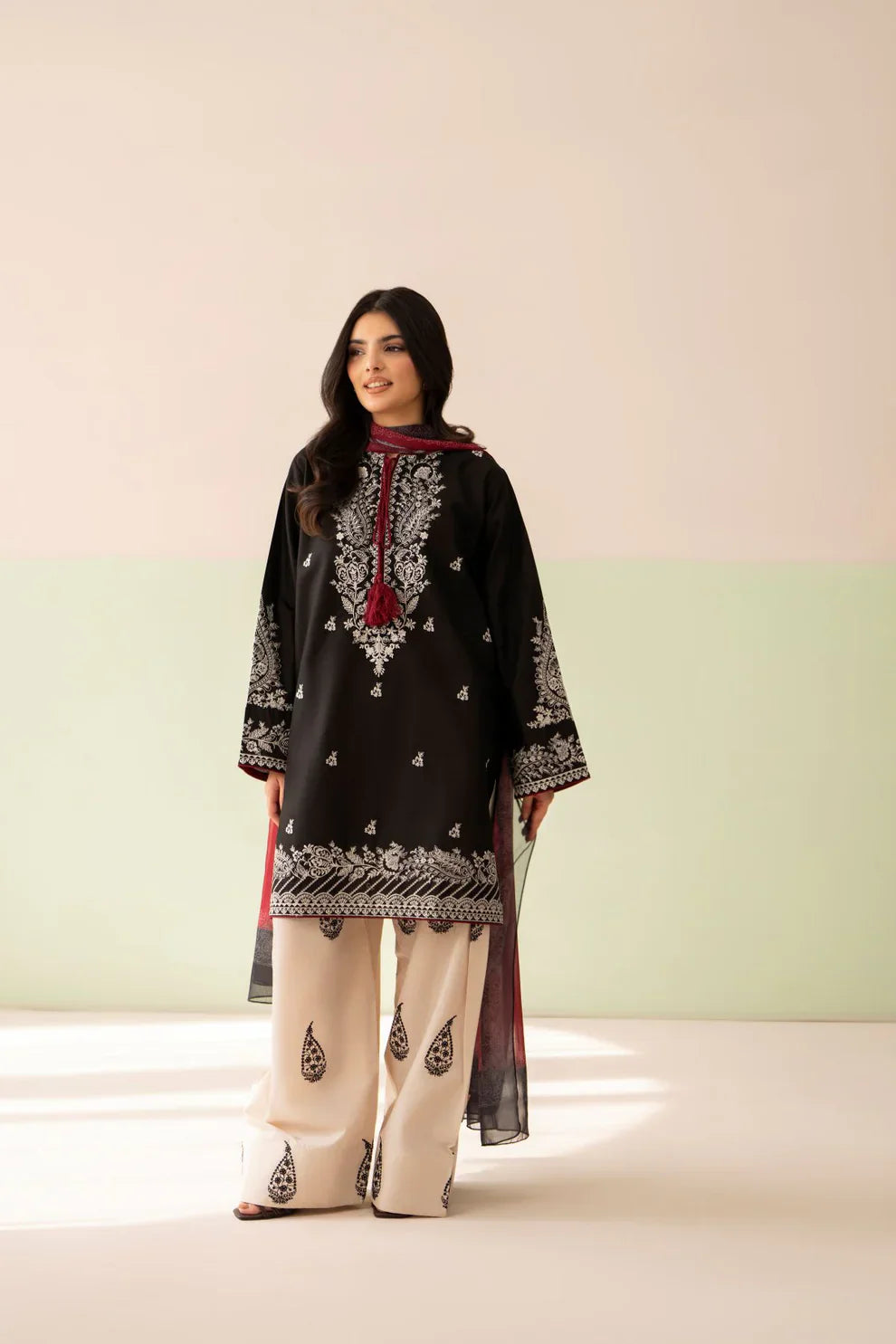 MP1208 - Baroque - Summer-3PC Lawn Embroidered Suit