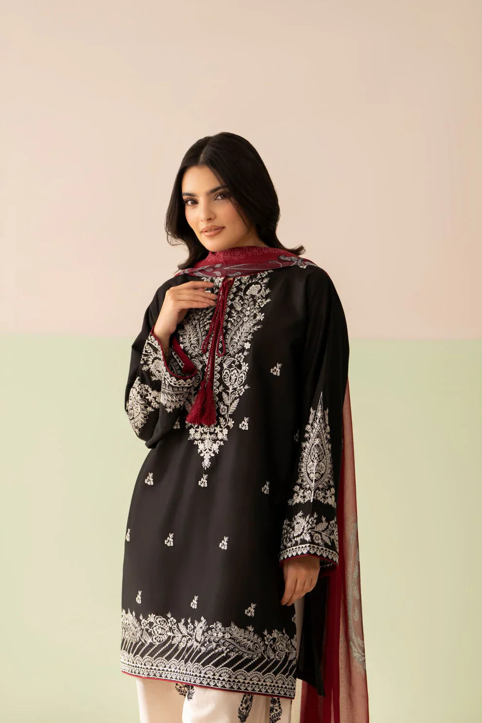MP1208 - Baroque - Summer-3PC Lawn Embroidered Suit