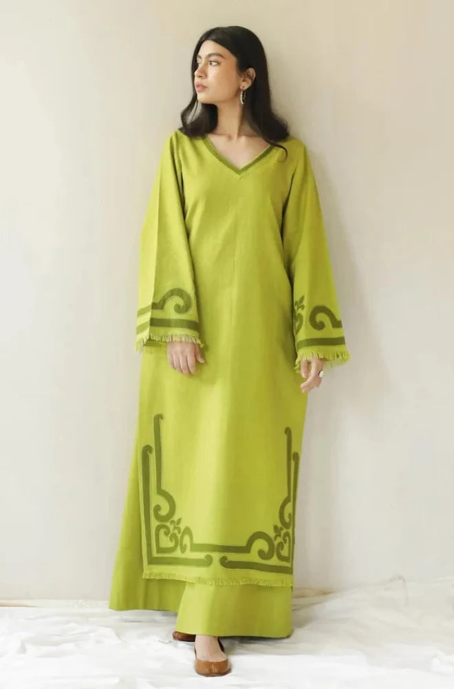 MP1312 - Dyot - Winter 2PC Dhanak Embroidered Suit
