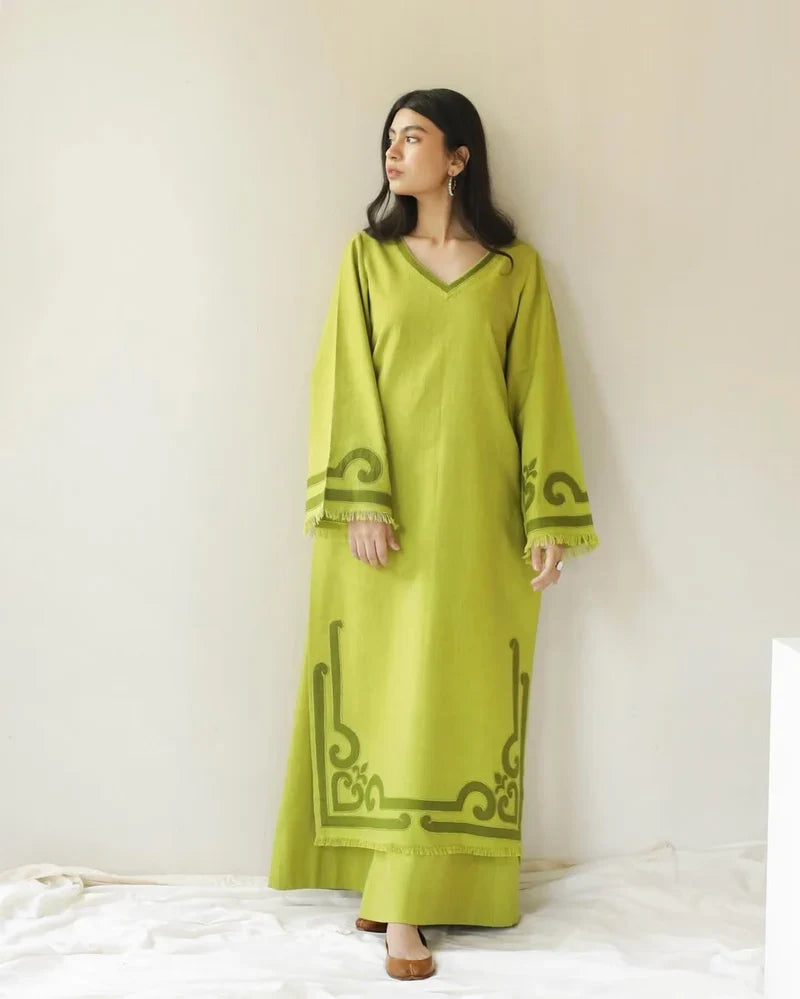 MP1312 - Dyot - Winter 2PC Dhanak Embroidered Suit