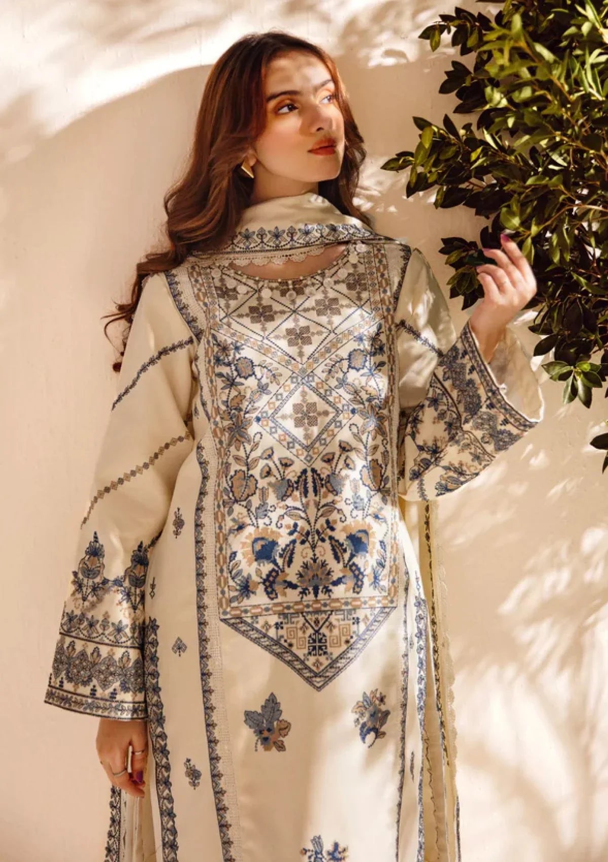 Mp3381-Florent - Winter 3PC Dhanak Embroidered Suit