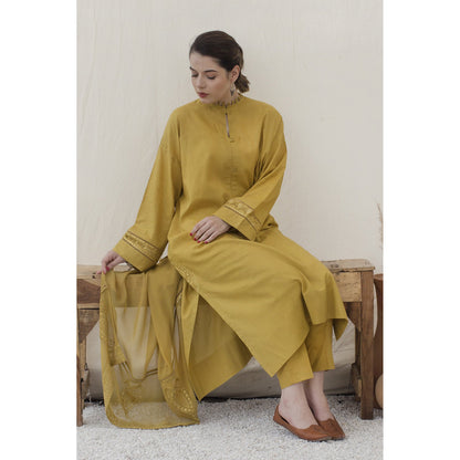 MP777-SUMMER 3PC Lawn Embroidered Shirt With Chiffon Embroidered Dupatta