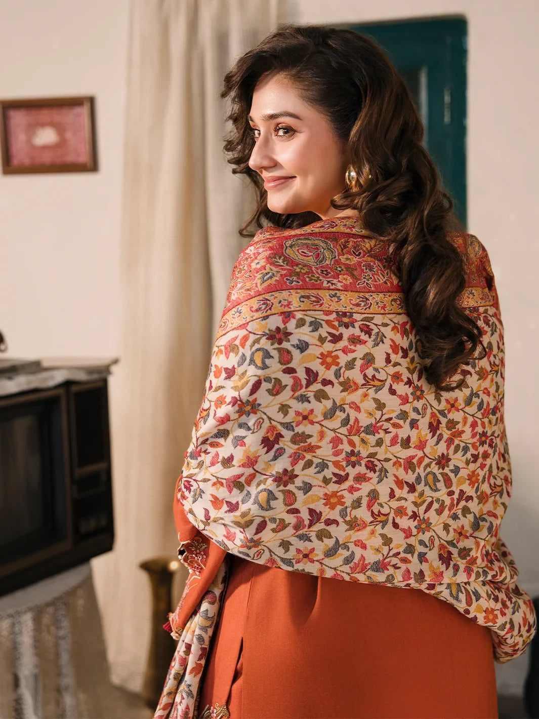 MP1357 - Izel - Winter 3PC Dhanak Embroidered Suit
