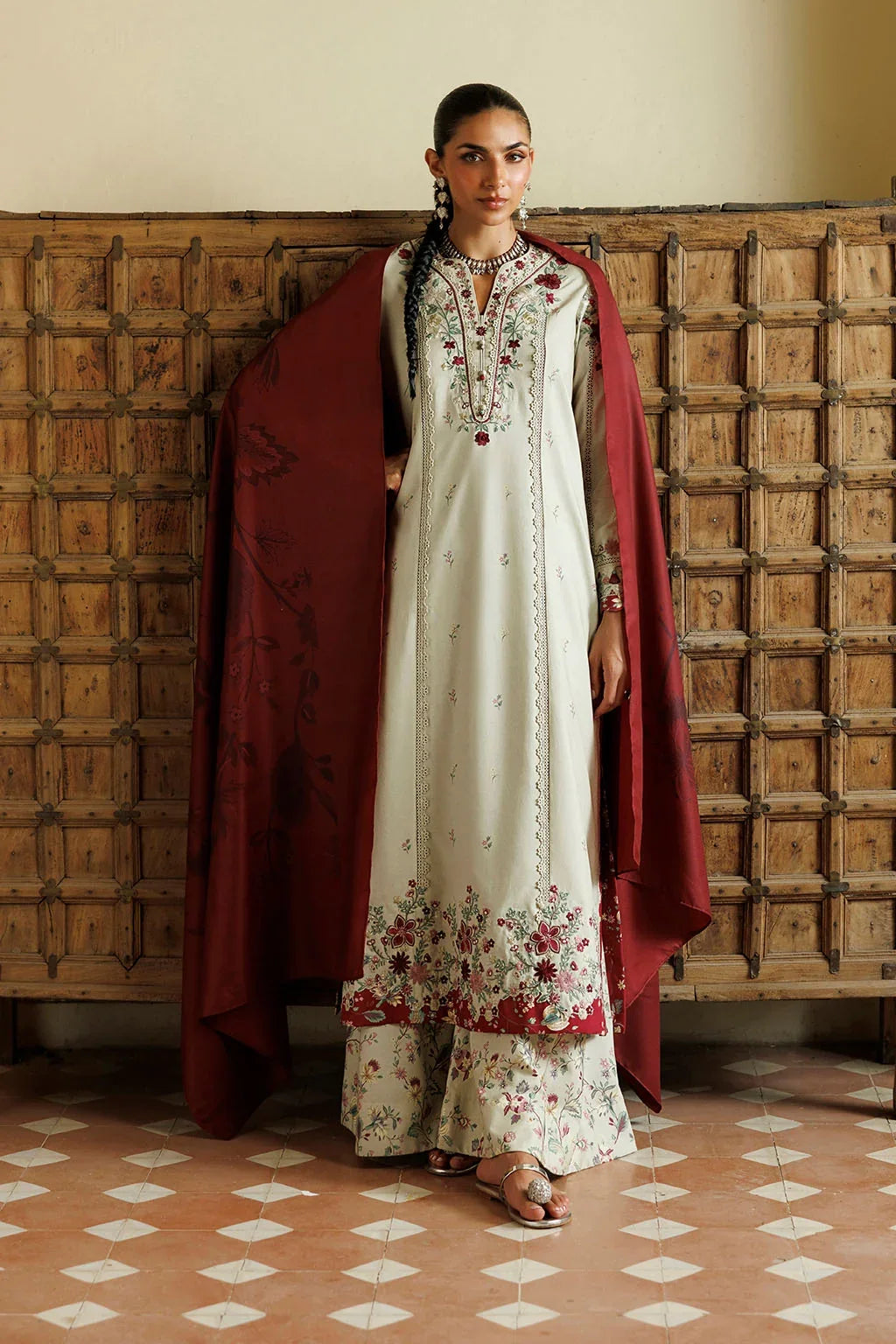 MP1331 - Iznik - Winter 3PC Dhanak Embroidered Suit