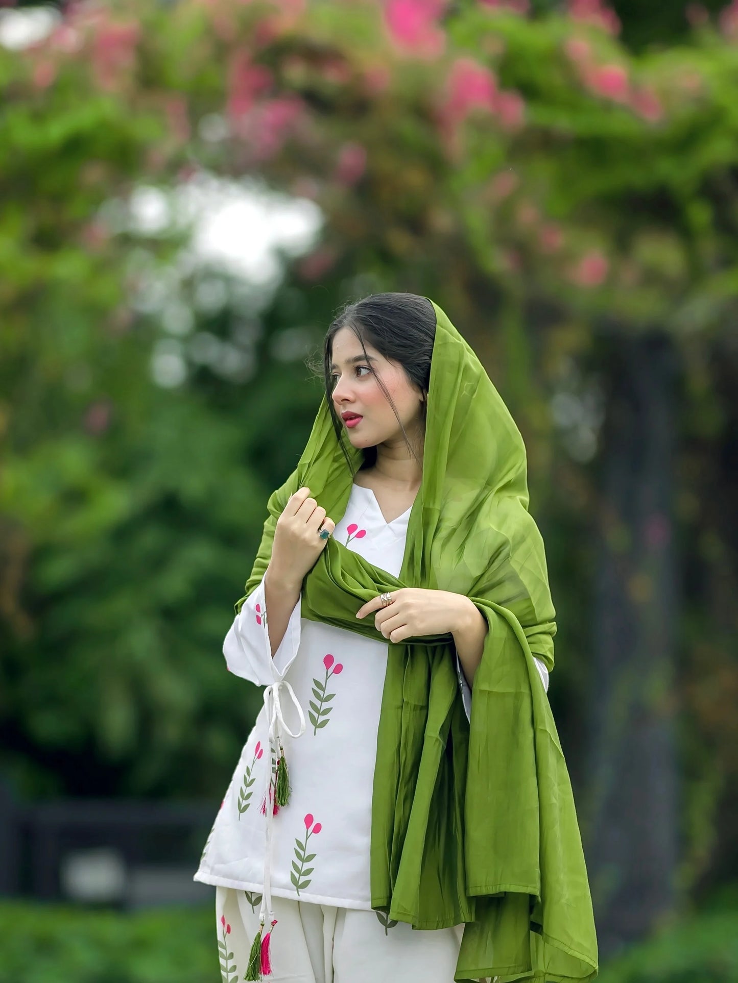 MP1253 - Maliha - 3 piece Lawn frock style Printed suit