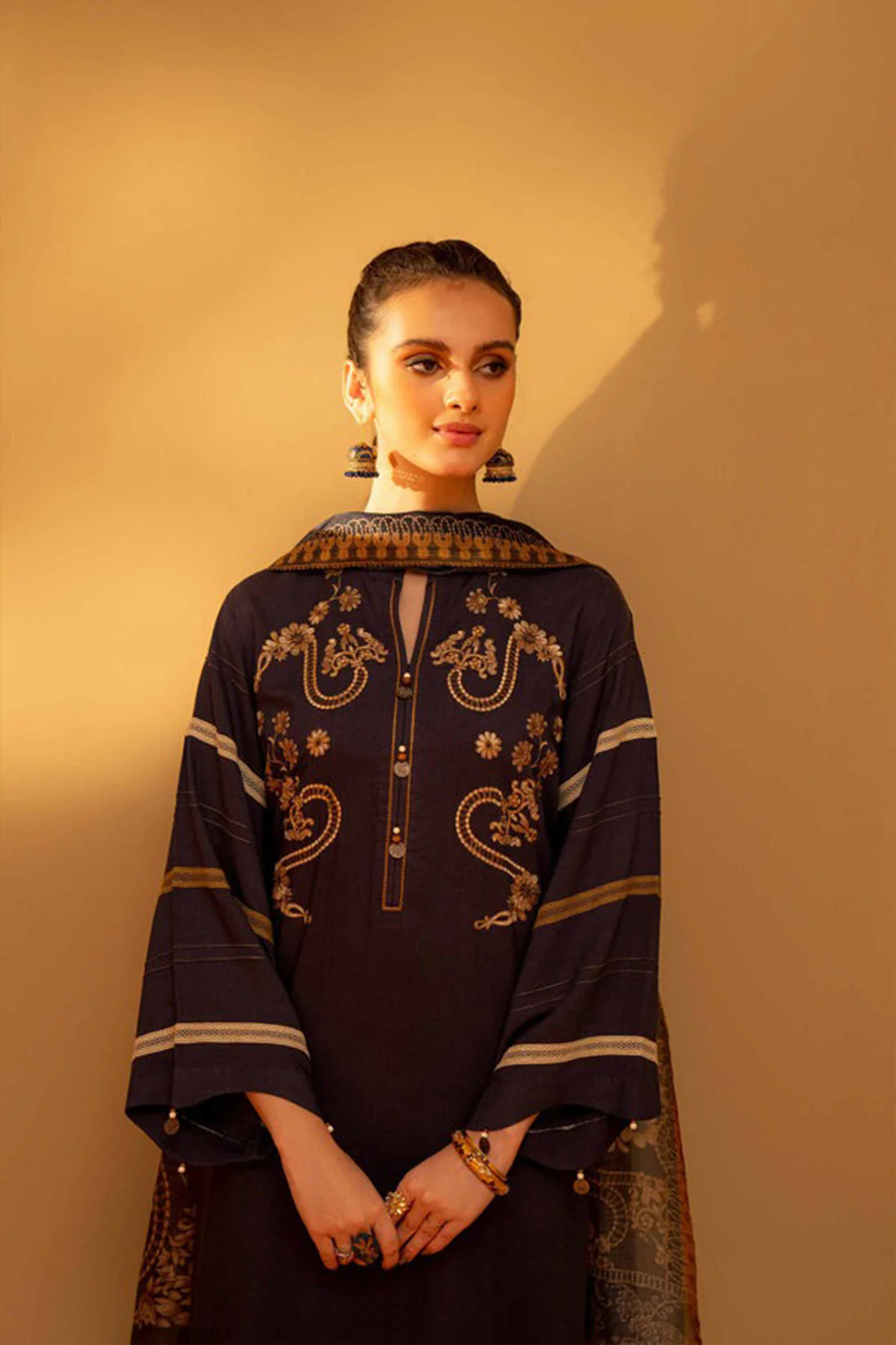 MP824-WINTER 3PC Dhannak Embroidered suit with Printed Shawll