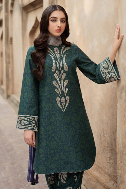 MP831- Winter 3PC Karandi Printed Suit