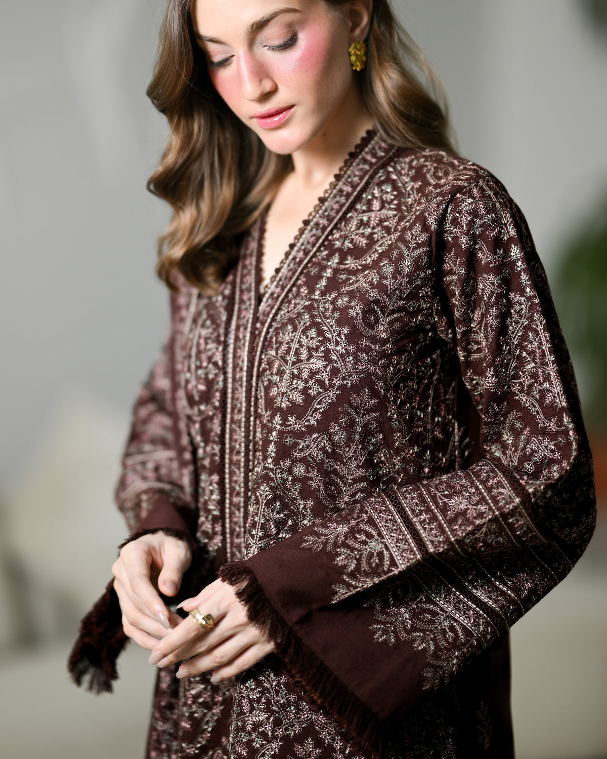 MP1345 - ZAIB - Winter 3PC Dhanak Embroidered Suit