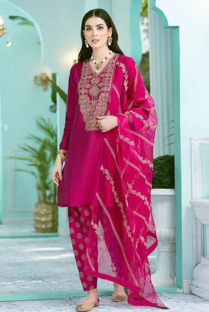 MP240-Embroidered 3pc Lawn Dress With Chiffon Embroidered Dupatta
