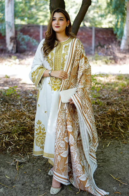 Mp33105- izel - Winter 3PC Dhanak Embroidered Suit