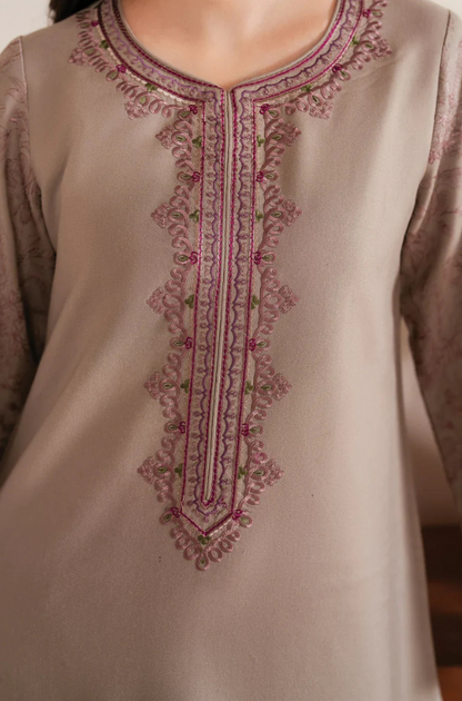 Mp3309 - Jazmin - Winter 3PC Dhanak Embroidered Suit