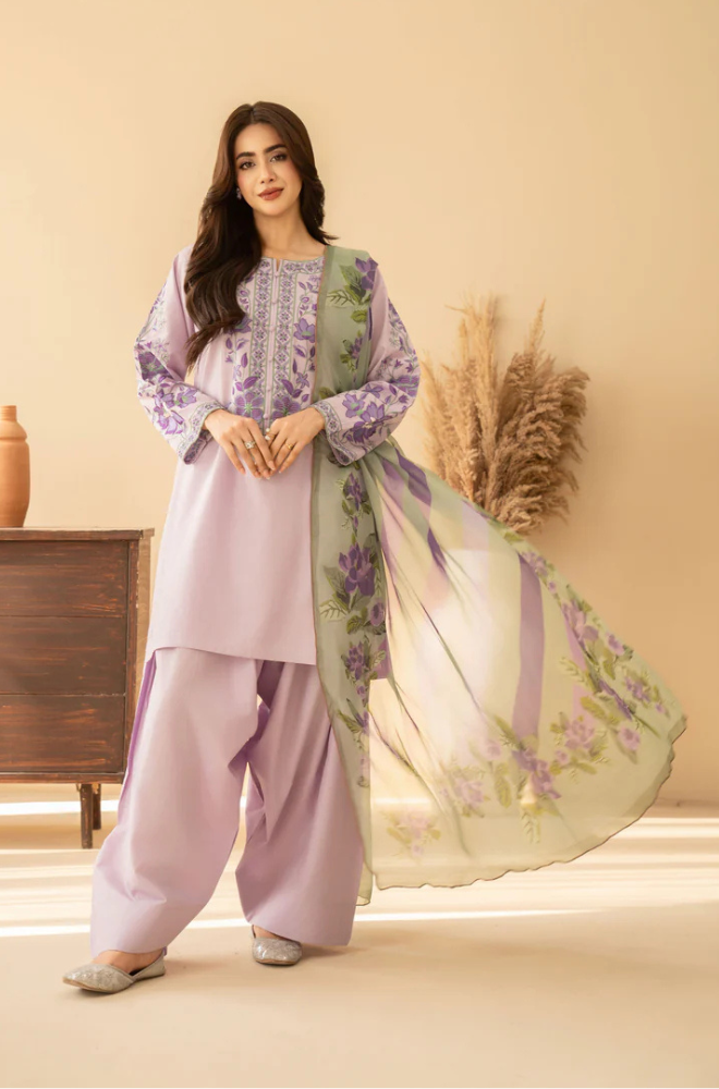 MP1211 - Tiraz - Lawn Embroidered 3pc suit