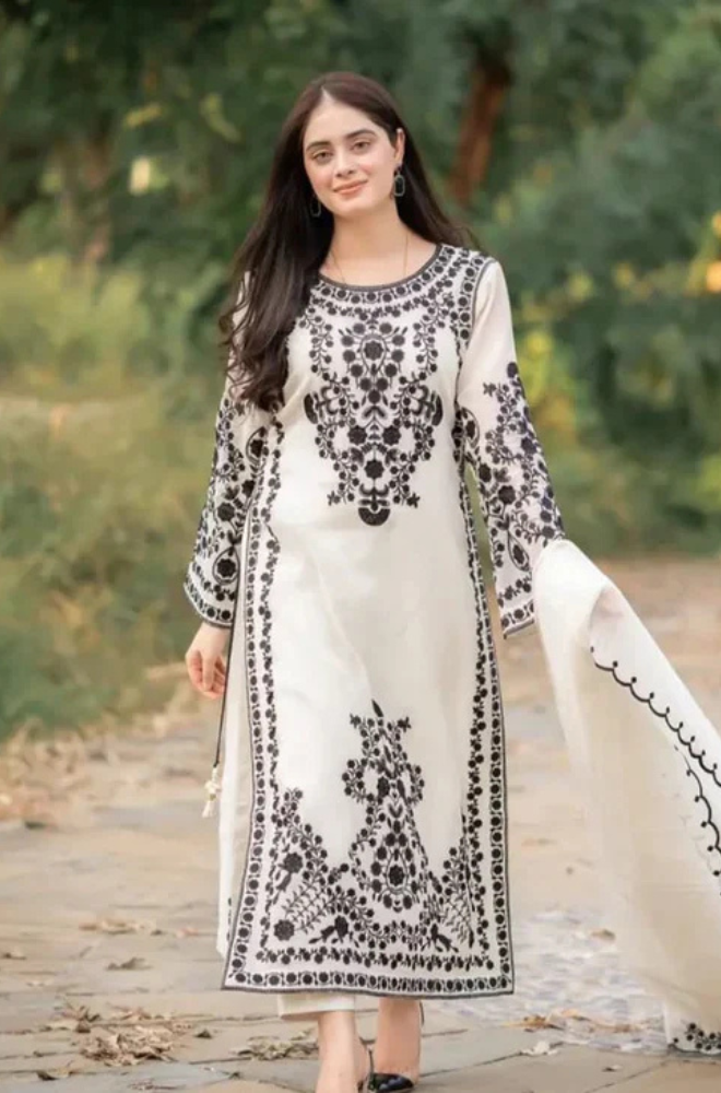 MP1026 - Nisa 3PC Lawn Embroidered Suit