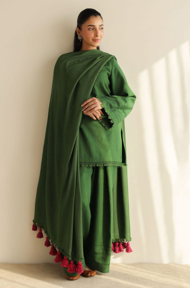 MP1301 - Maliha - Winter 3pc Embroidered Suit